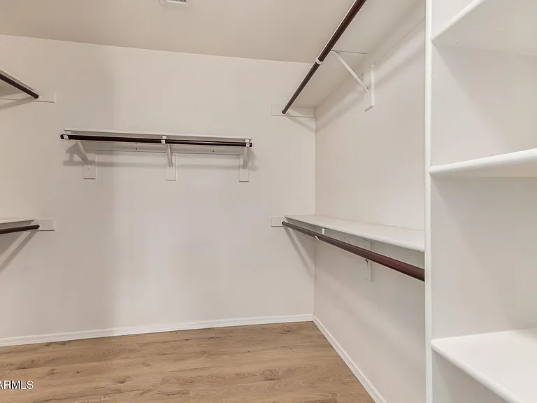 4334 E Anderson Dr — Photo 23