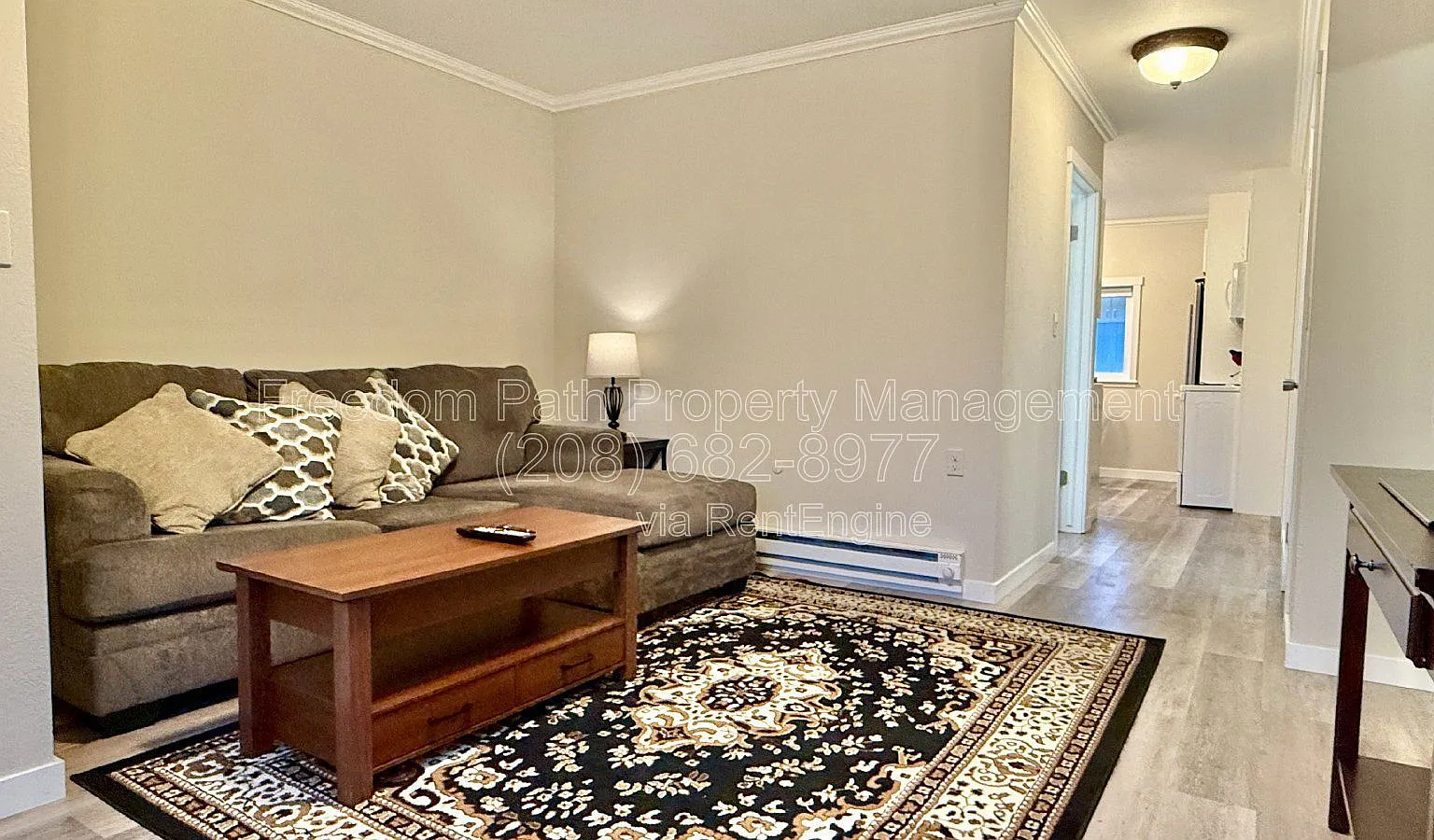 2 bed, 1.0 bath, 1000 sqft, $1,595 — Photo 2