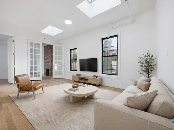 215 Schaefer Street image 1 of 21