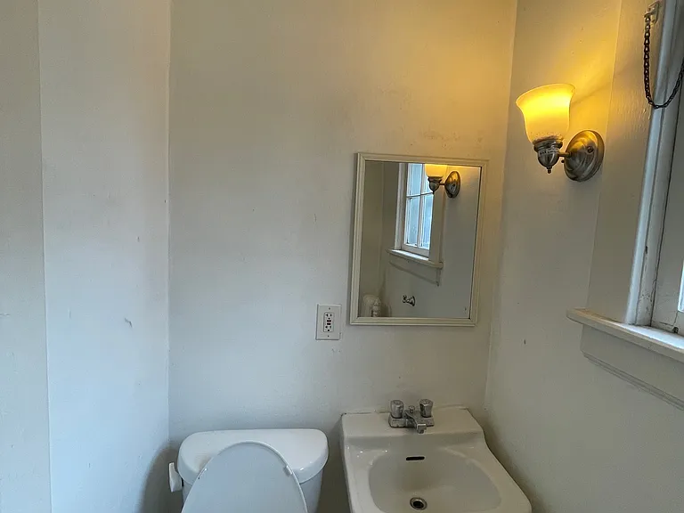 2322 S Overlook Rd — Photo 25