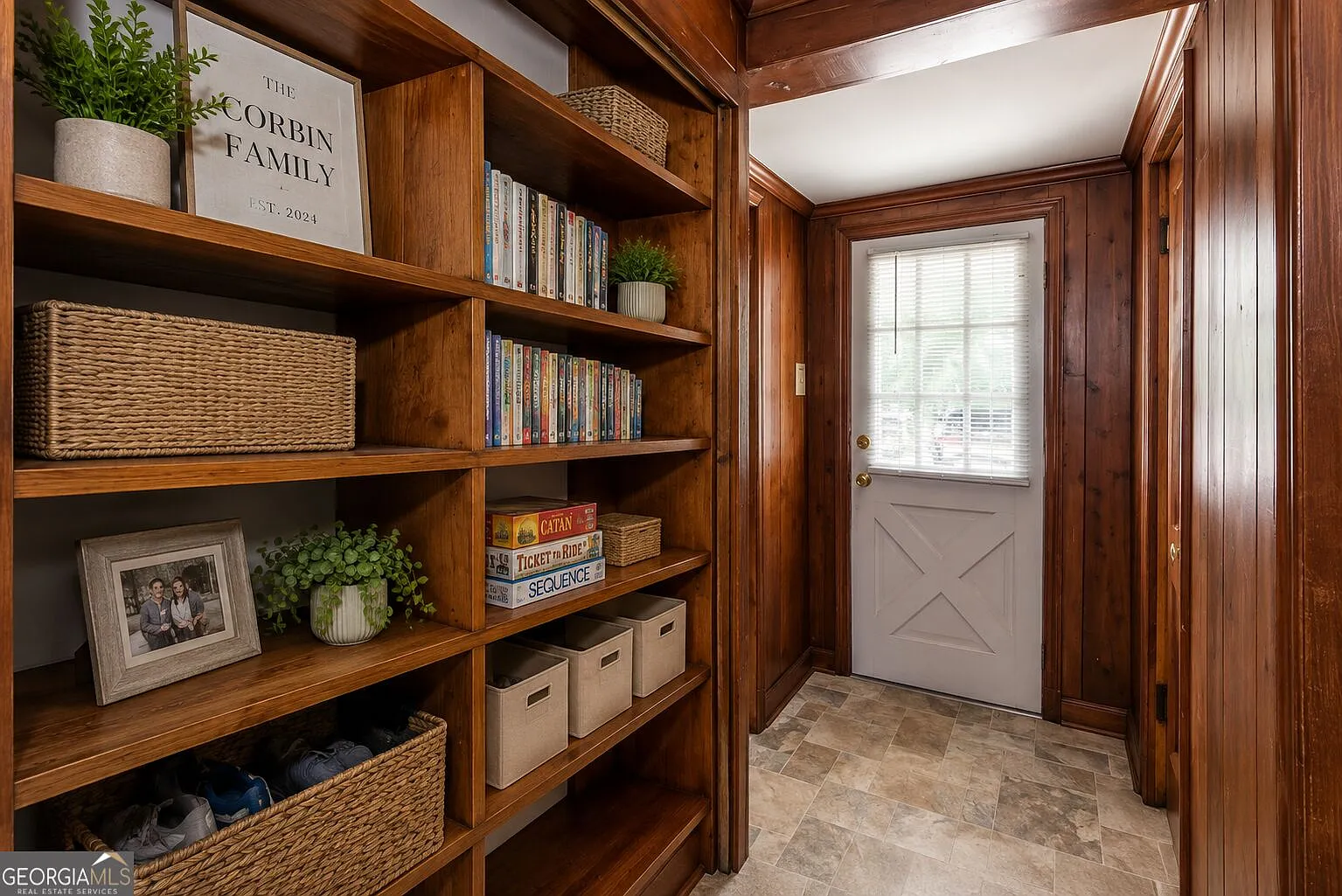 3 bed, 1.0 bath, 1470 sqft, $1,800 — Photo 4