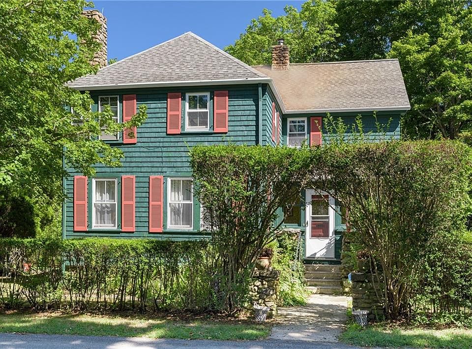 141 Central St, Narragansett, RI 02882 Zillow