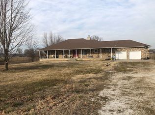 9874 Janis Ln, Neosho, MO 64850