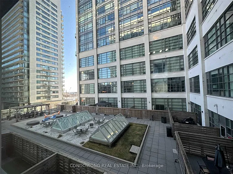 637 Lake Shore Blvd W #331 — Photo 9