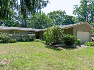 1767 Commonwealth Rd, Benton Harbor, MI 49022