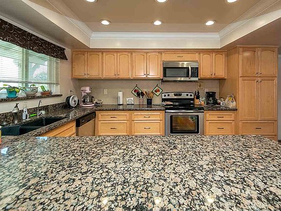 4th image of 7266 Dumas Pl