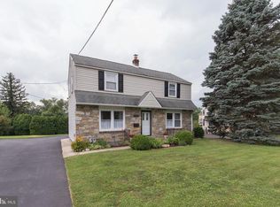 2350 Jenkintown Rd, Glenside, PA 19038