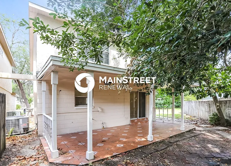 1631 Callie Ct — Photo 17