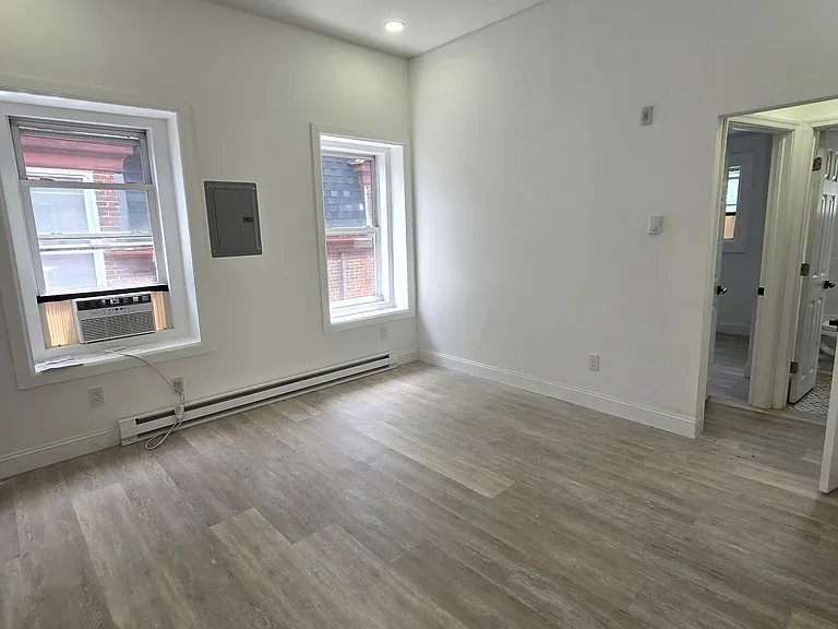 4514 Osage Ave #3R — Photo 5