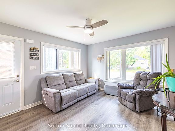 5th image of 921 8th Ave W