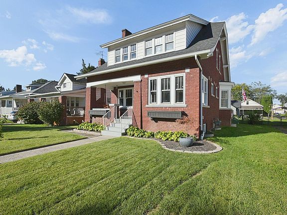 4th image of 1361 Wilson Ave