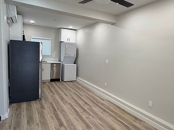 4th image of 4067-4079 Normal St #4077-1