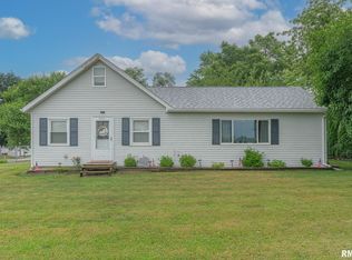 5029 N Pine St, Davenport, IA 52806