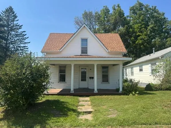 415 3rd Ave SE, Independence, IA 50644