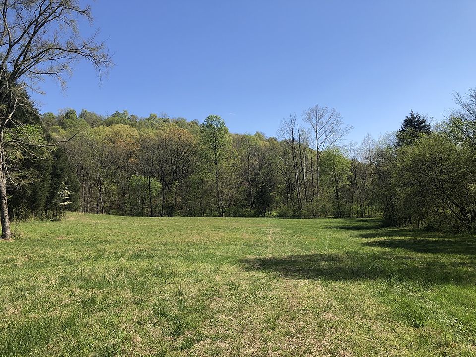 1st image of 831 Shun Pike