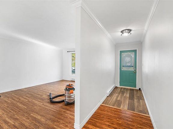 5th image of 223 Topsail Road