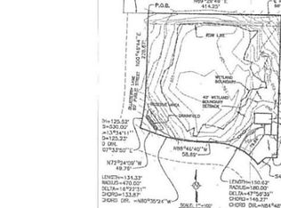 Blueberry Ln, Haslett, MI 48840