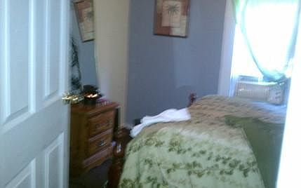 2nd image of 719 E 8th St