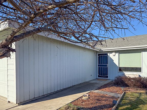5th image of 2351 NW McDougal Ct