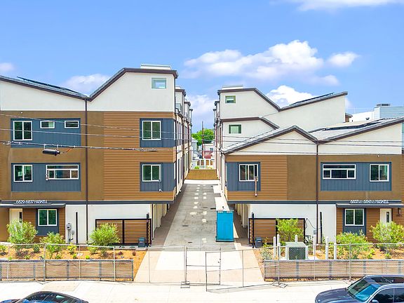 2nd image of 6839 Haskell Ave #6841.5