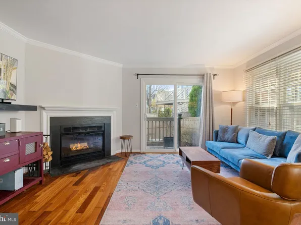 12840 Mill Brook Ct, Woodbridge, VA 22192