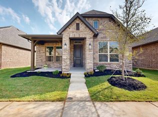 1009 Western Hills Dr, Crowley, TX 76036
