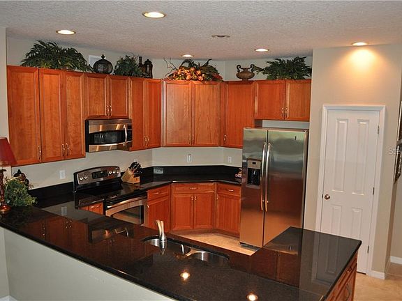 2nd image of 4987 Kernwood Ct