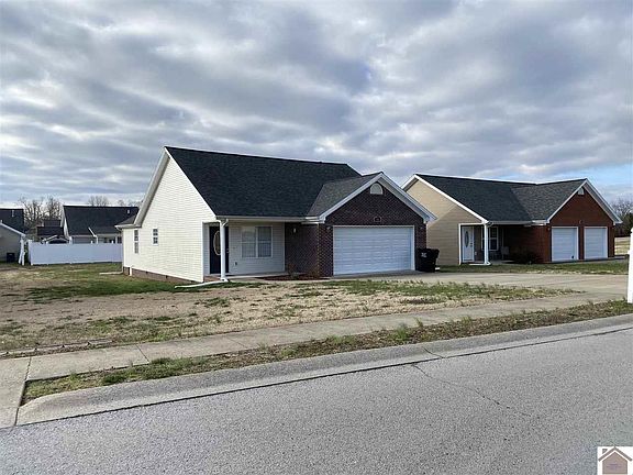 2nd image of 95 Lone Oak Dr