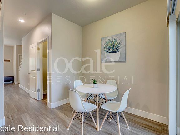 5th image of 1709 Oakdale St Unit 5
