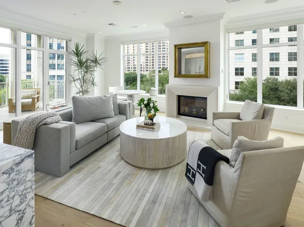 2555 N Pearl St APT 505, Dallas, TX 75201