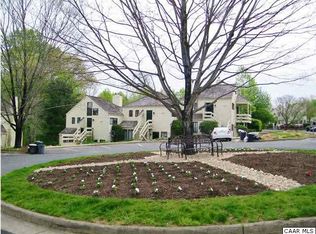 1210 Chatham Rdg, Charlottesville, VA 22901