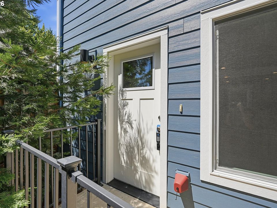 1st image of 3769 SE 43rd Ave #B