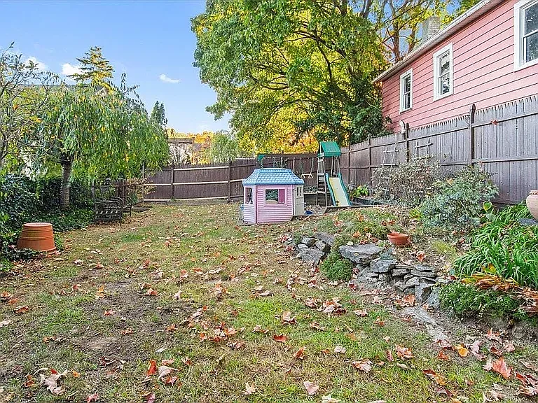 51 Prince St — Photo 18