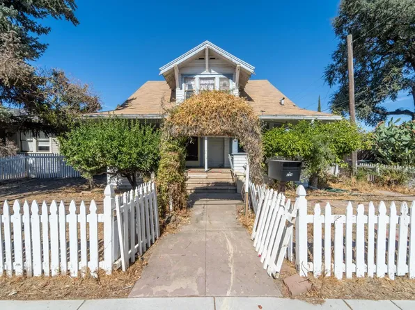 224 W G St, Oakdale, CA 95361