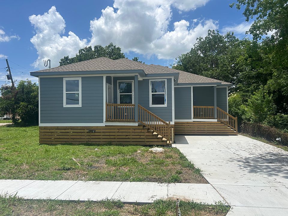 1st image of 4904 Camelia St #2