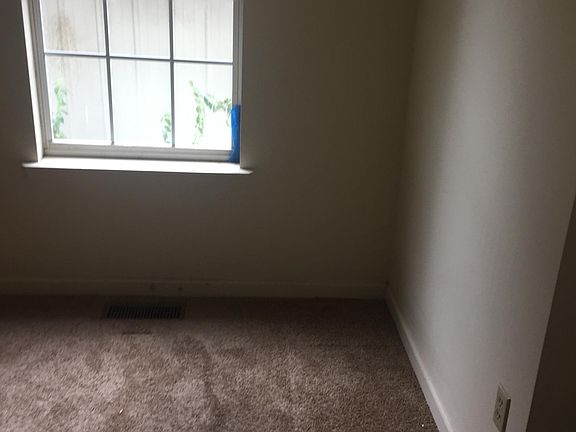 5th image of 174 Dupree St #1