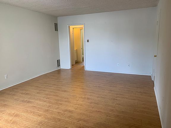 4th image of 712 N Adams St #11