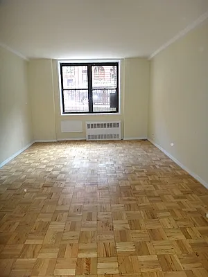 Rented by KVNY Soho | media 25