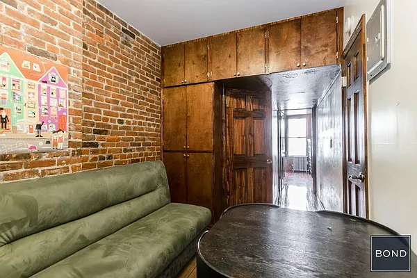 Rented by Bond New York | media 1