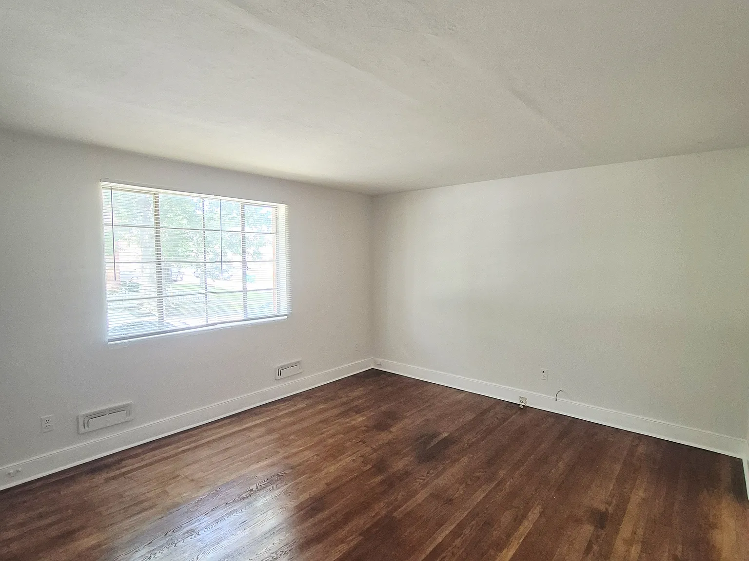 3230 West Grace Street - 5 — Photo 4