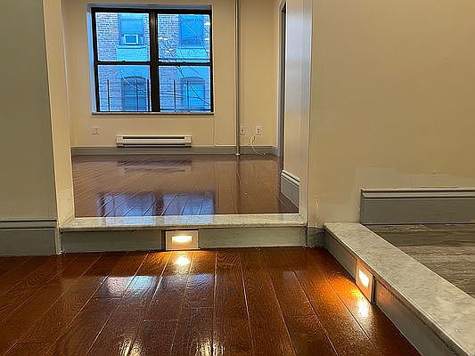 1st image of 9 Central Park N #46
