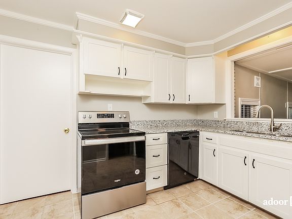 2nd image of 1332 Cheshire Dr