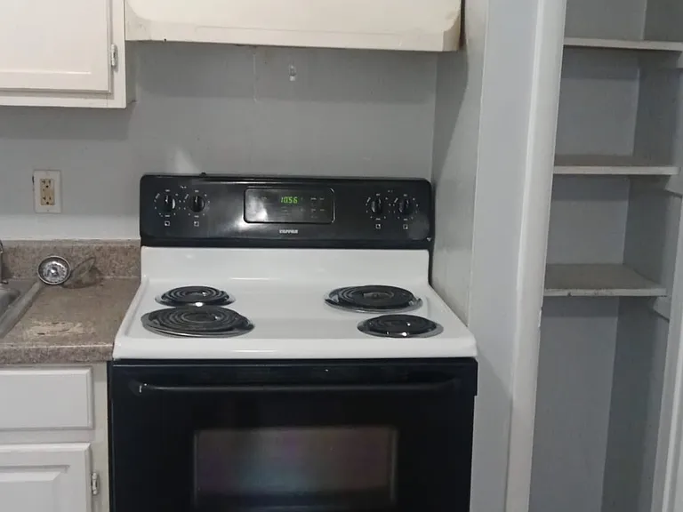 30 S New St #208 — Photo 17