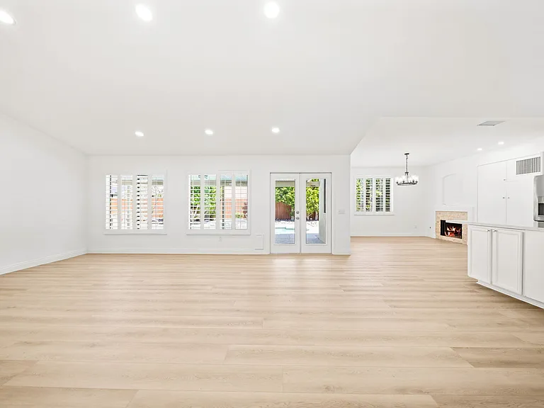 37762 Drexell Dr — Photo 9