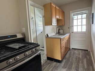 1 Gerrish Pl #4, Salem, MA 01970