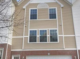 1148 SE Village View Ln, Ankeny, IA 50021