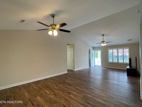 4th image of 7831 Wisdom Ln