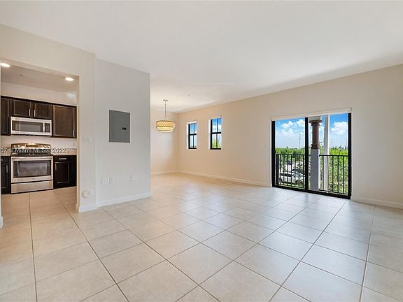 2nd image of 10630 NW 88th St APT 225