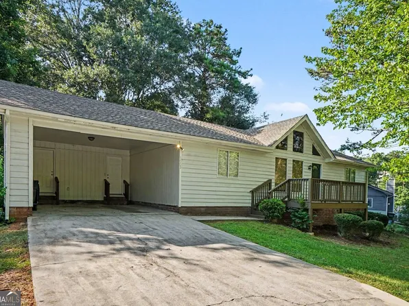 3503 Warwick Way, Snellville, GA 30039