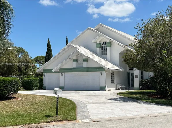 721 Spring Lake Dr, Melbourne, FL 32940